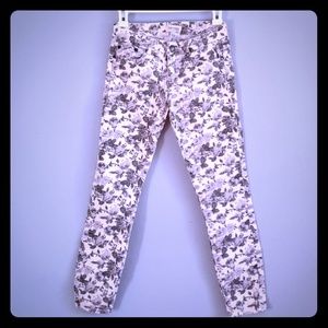 Black, white and gray floral skinny jeans- size 24